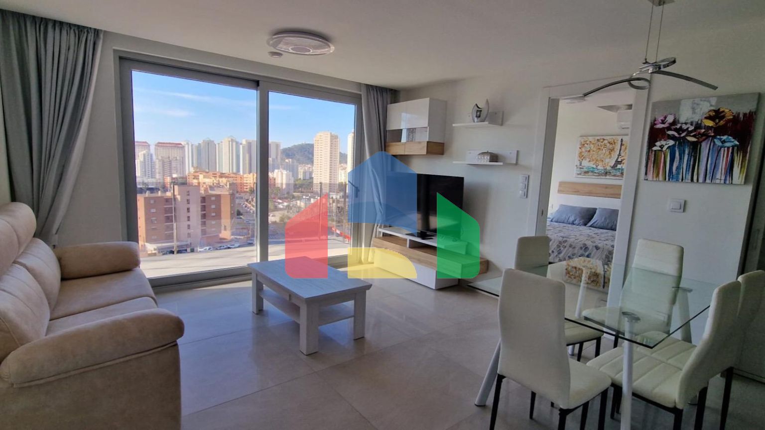 НОВЫЕ МЕБЛИРОВАННЫЕ КВАРТИРЫ С ТУРИСТИЧЕСКОЙ ЛИЦЕНЗИЕЙ В ЛА КАЛА, БЕНИДОРМ