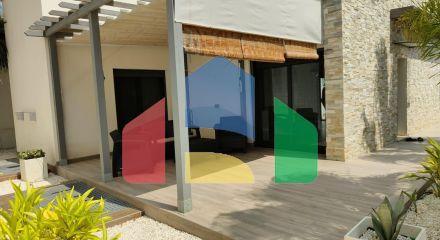 ОТДЕЛЬНАЯ ВИЛЛА С 4 СПАЛЬНЯМИ И ВИДОМ НА МОРЕ И ГОРЫ В ФИНЕСТРАТЕ