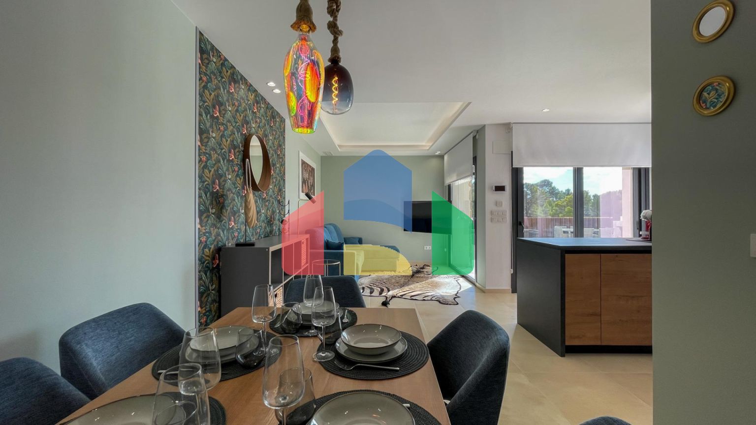 Вилла с дизайнерским подходом в Финестрате