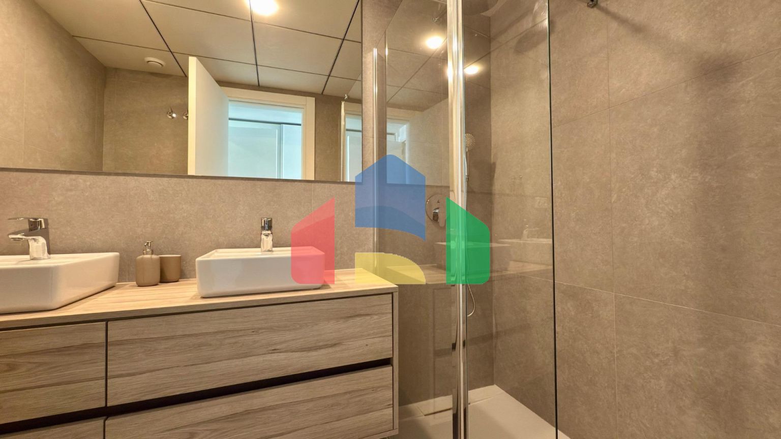 Роскошная Квартира с Потрясающим Видом на Море