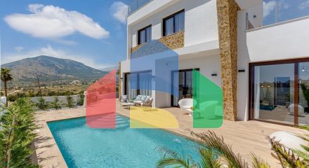 Villas with pool in Sea Hills Finestrat