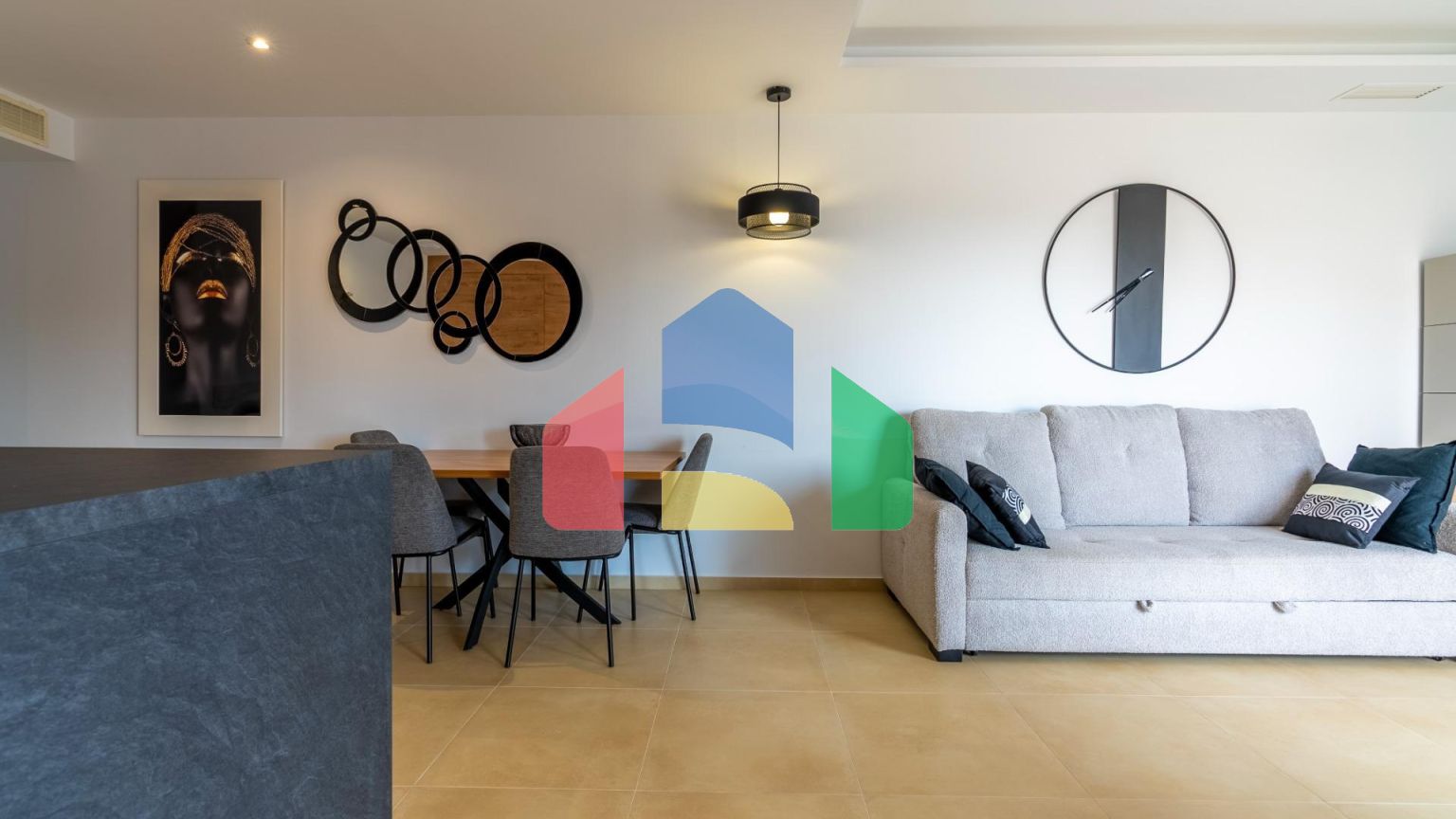 Идеальный летний дом с потрясающим видом