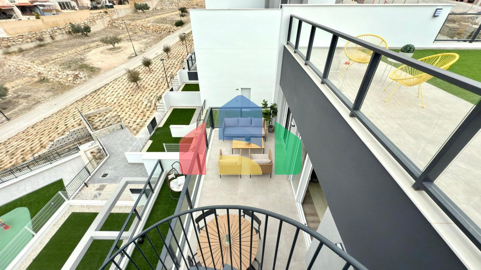 Новый угловой таунхаус с видом на море – Balcón de Finestrat