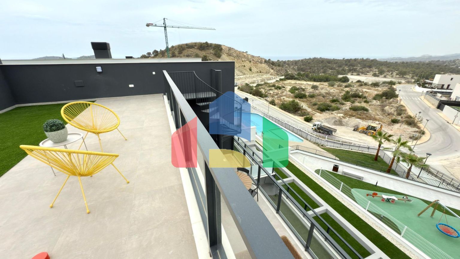 Новый угловой таунхаус с видом на море – Balcón de Finestrat