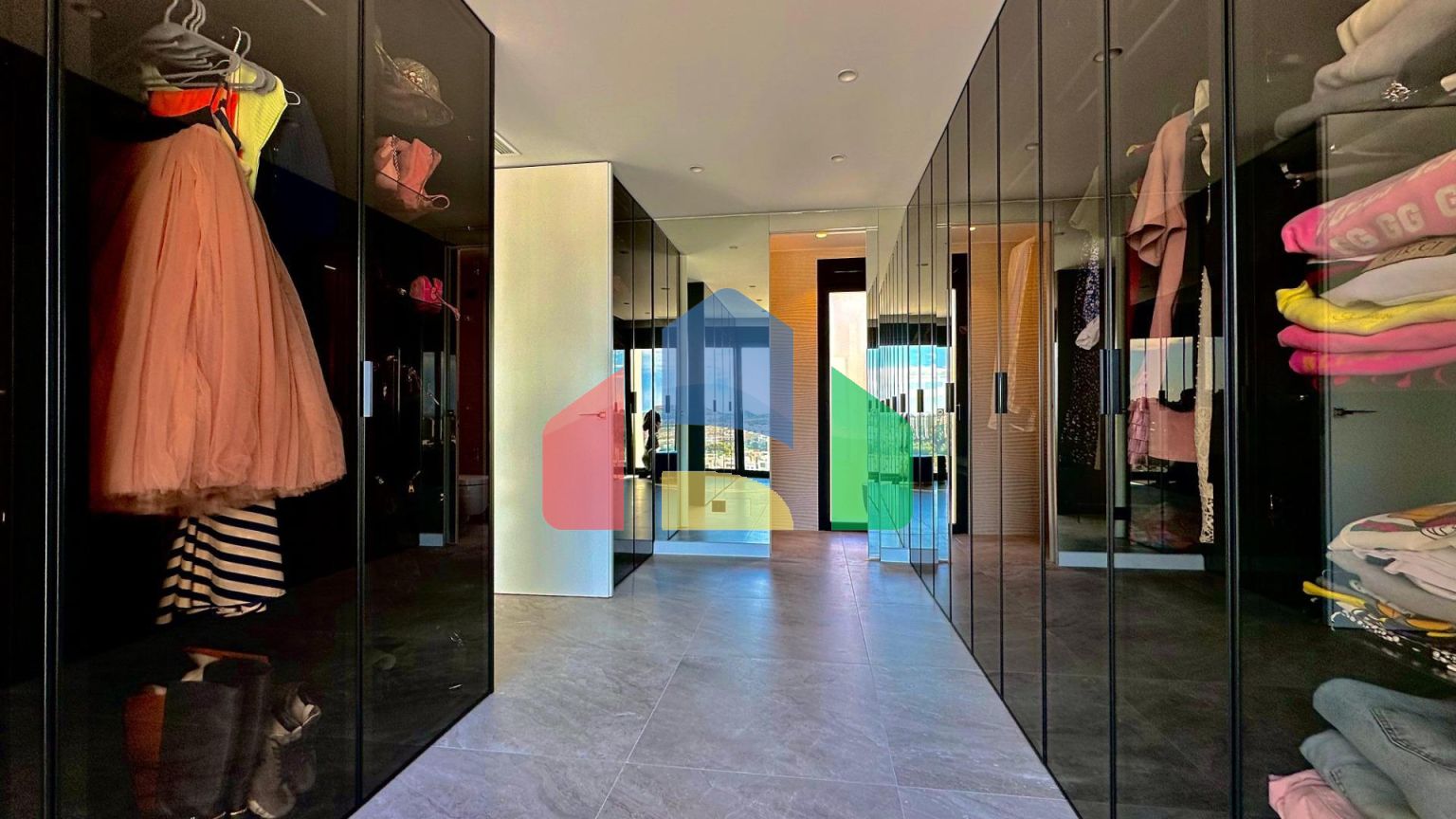 Эксклюзивная Люксовая Вилла с Потрясающим Панорамным Видом на Море и Бенидорм