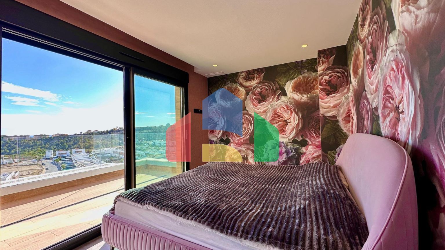 Эксклюзивная Люксовая Вилла с Потрясающим Панорамным Видом на Море и Бенидорм