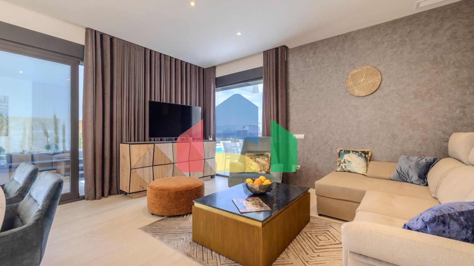 Роскошная вилла в престижном районе Сьерра Кортина де Финестрат с видом на море!