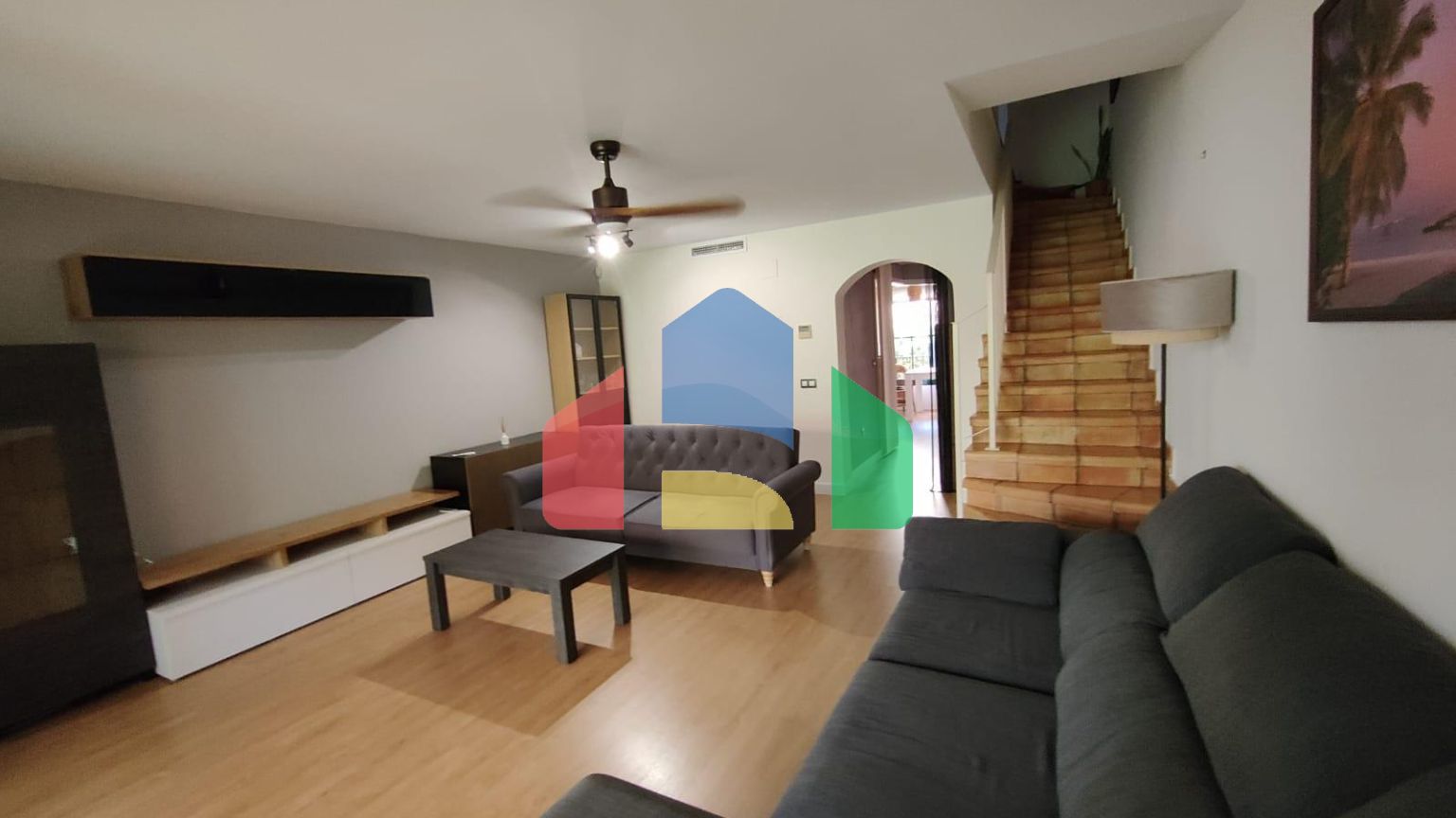 КРАСИВЫЙ ТАУНХАУС С 3 СПАЛЬНЯМИ В САМОМ ЦЕНТРЕ СЬЕРРА-КОРТИНА-ФИНЕСТРАТ