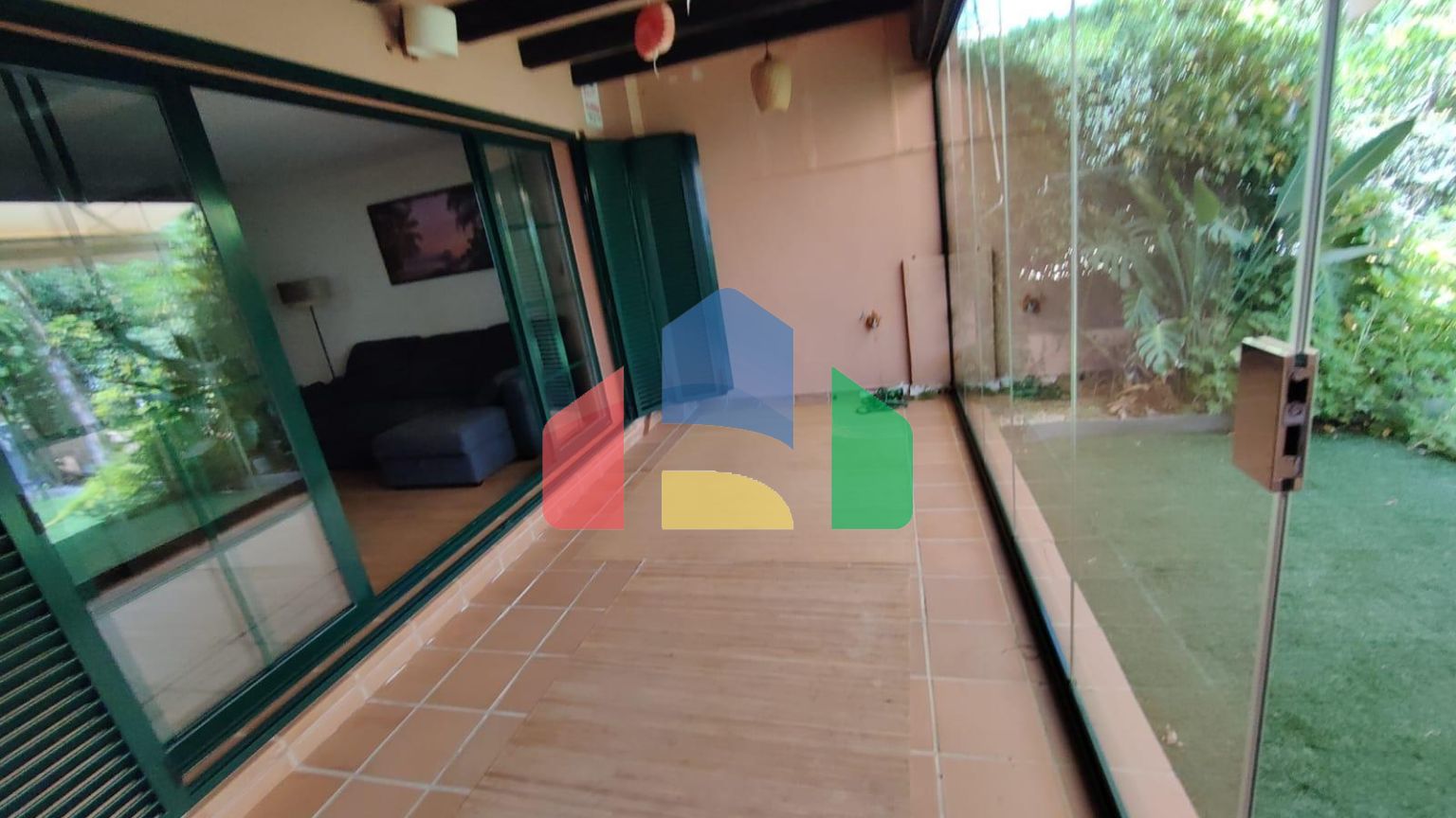 КРАСИВЫЙ ТАУНХАУС С 3 СПАЛЬНЯМИ В САМОМ ЦЕНТРЕ СЬЕРРА-КОРТИНА-ФИНЕСТРАТ