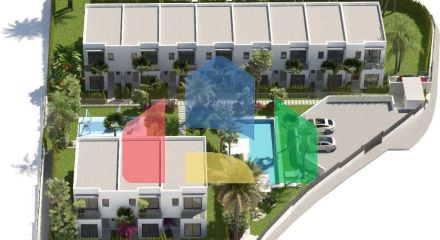 Новые двухквартирные дома с общим бассейном