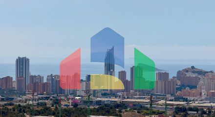 Просторный пентхаус с потрясающим видом на Бенидорм и море ️ Просторный пентхаус с потрясающим видом на Бенидорм и море ️