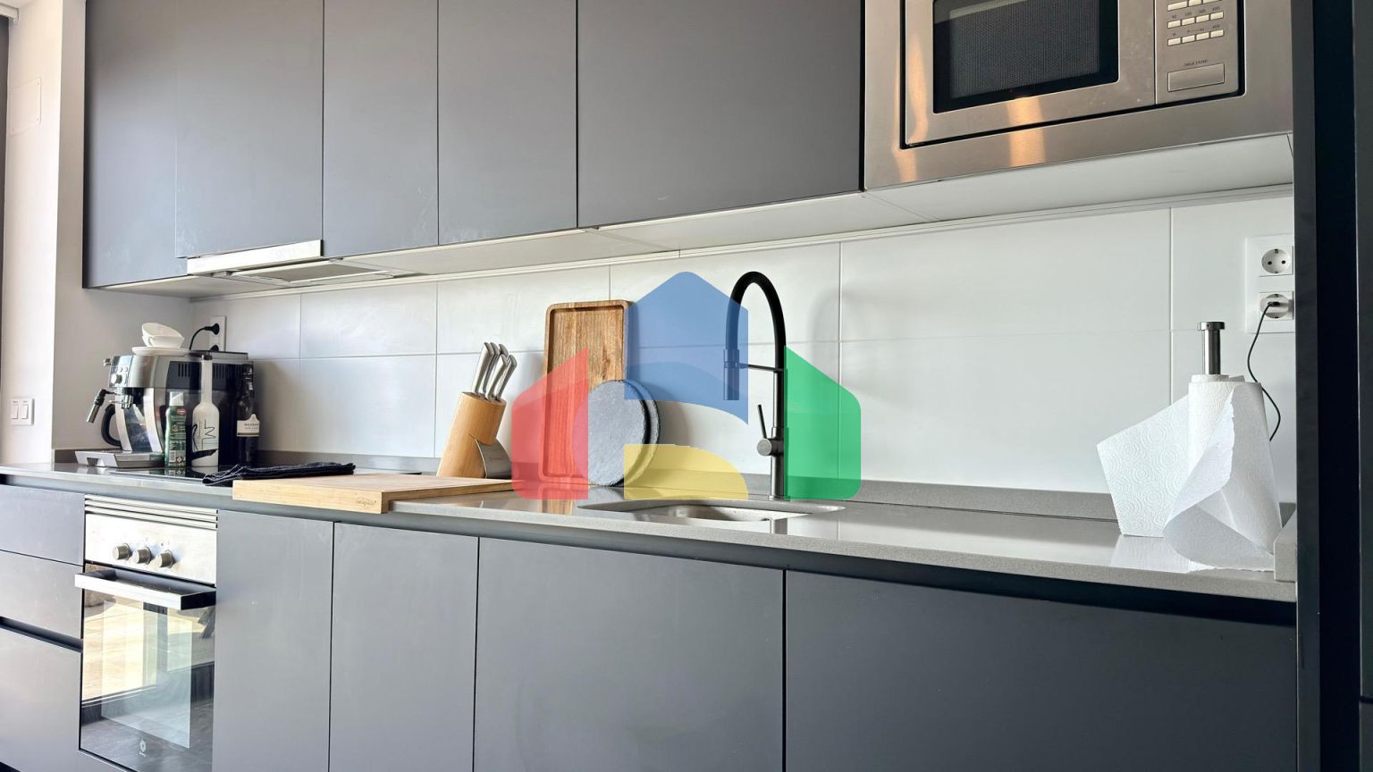 Просторный пентхаус с потрясающим видом на Бенидорм и море ️