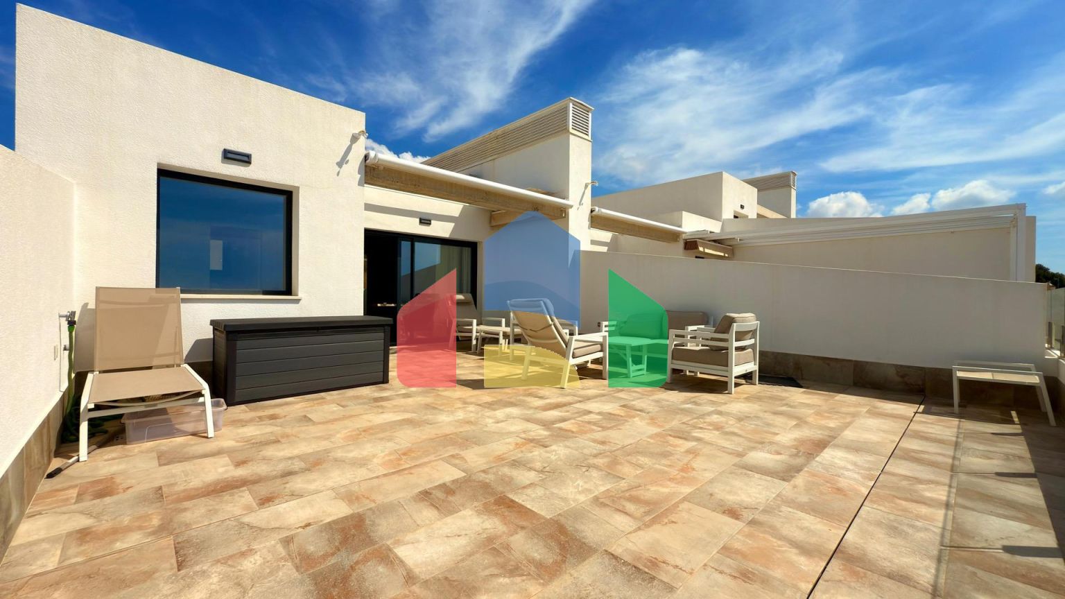 Просторный пентхаус с потрясающим видом на Бенидорм и море ️