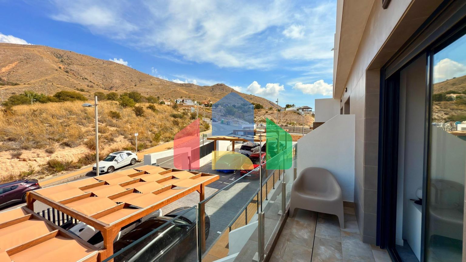 Просторный пентхаус с потрясающим видом на Бенидорм и море ️