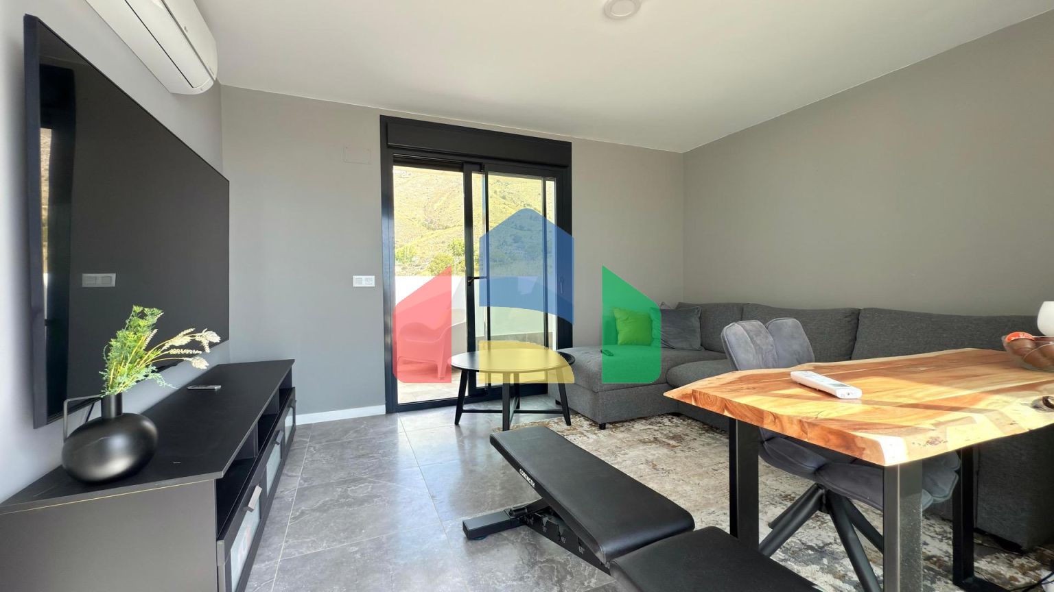 Просторный пентхаус с потрясающим видом на Бенидорм и море ️