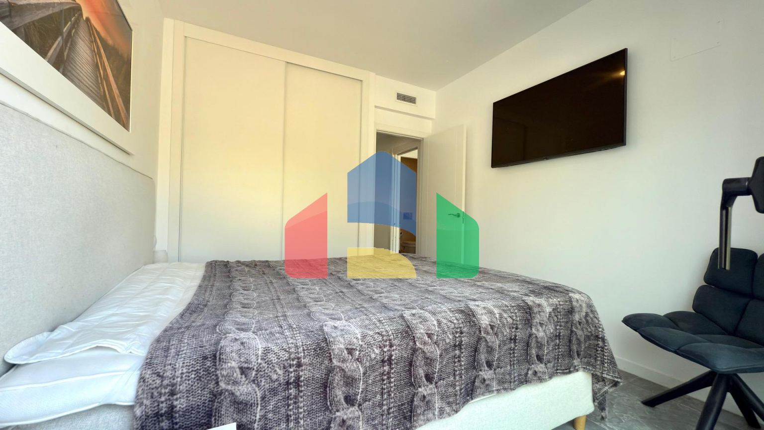 Просторный пентхаус с потрясающим видом на Бенидорм и море ️