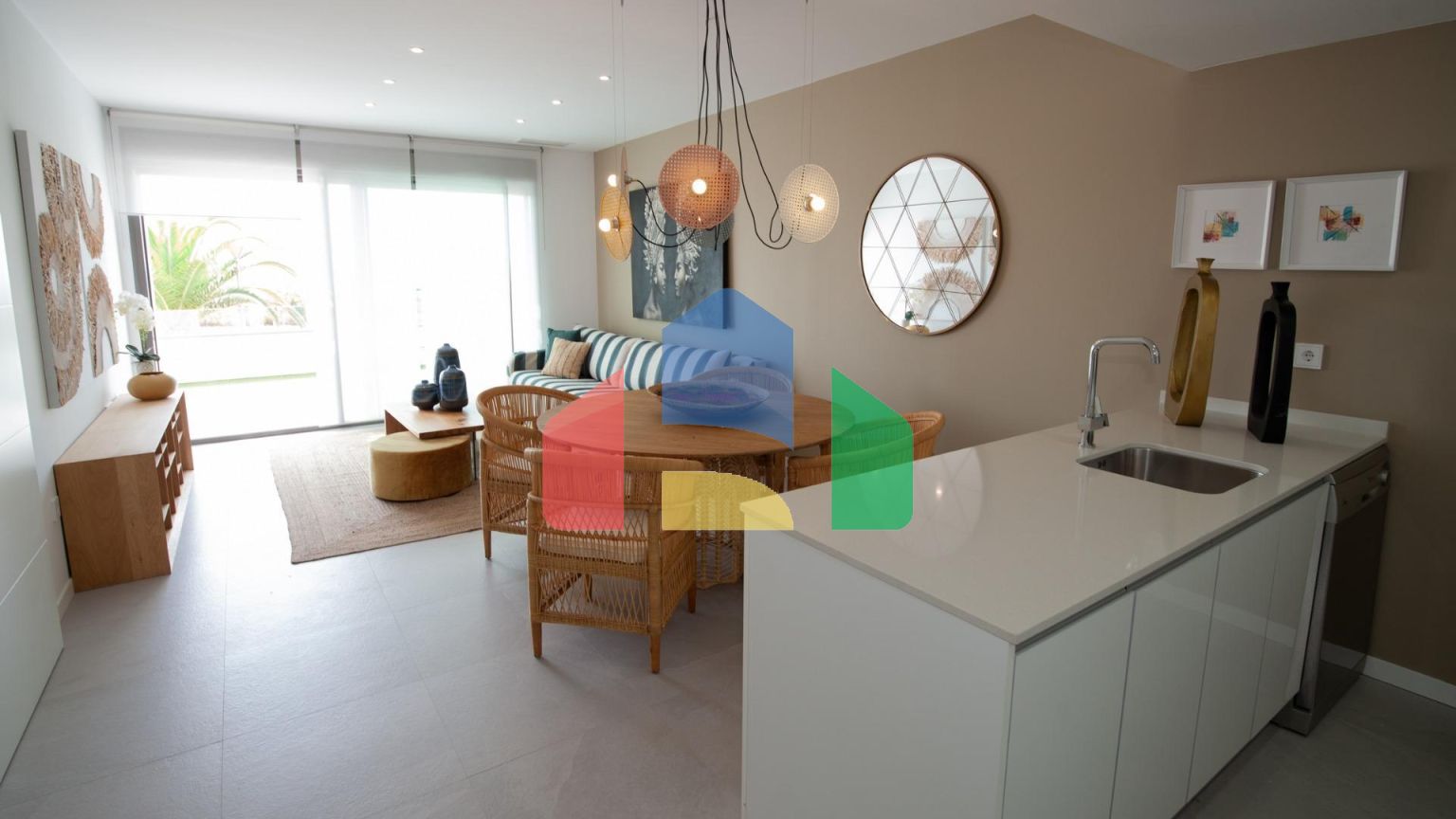 НОВЫЙ ЖИЛОЙ КОМПЛЕКС В ФИНЕСТРАТЕ С ВИДОМ НА МОРЕ