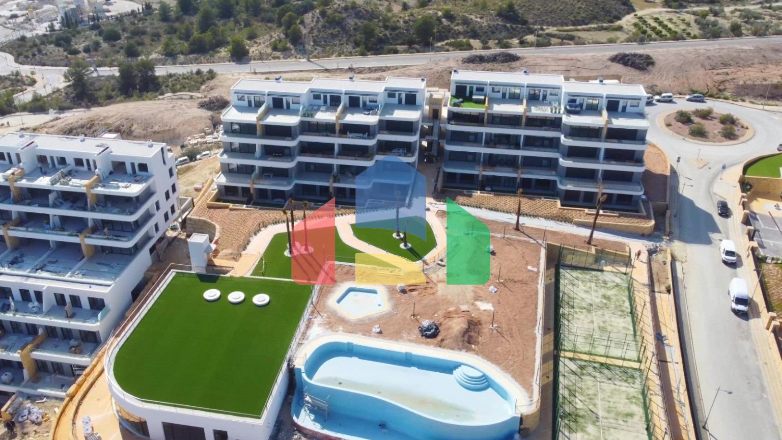 Роскошный двухуровневый пентхаус в Финестрате с потрясающим видом на море