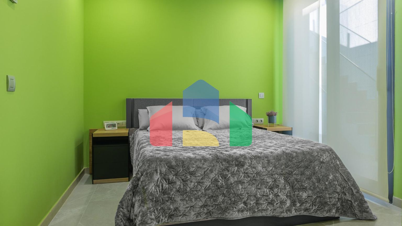 Уникальная вилла в Сьерра-Кортина: престижное местоположение среди гор и моря