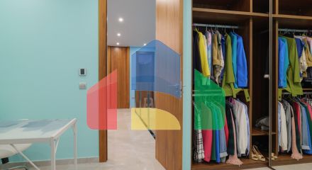 Уникальная вилла в Сьерра-Кортина: престижное местоположение среди гор и моря