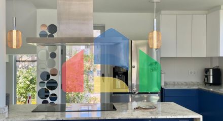 Большая вилла на балконе Финестрата с видом на море Большая вилла на балконе Финестрата с видом на море