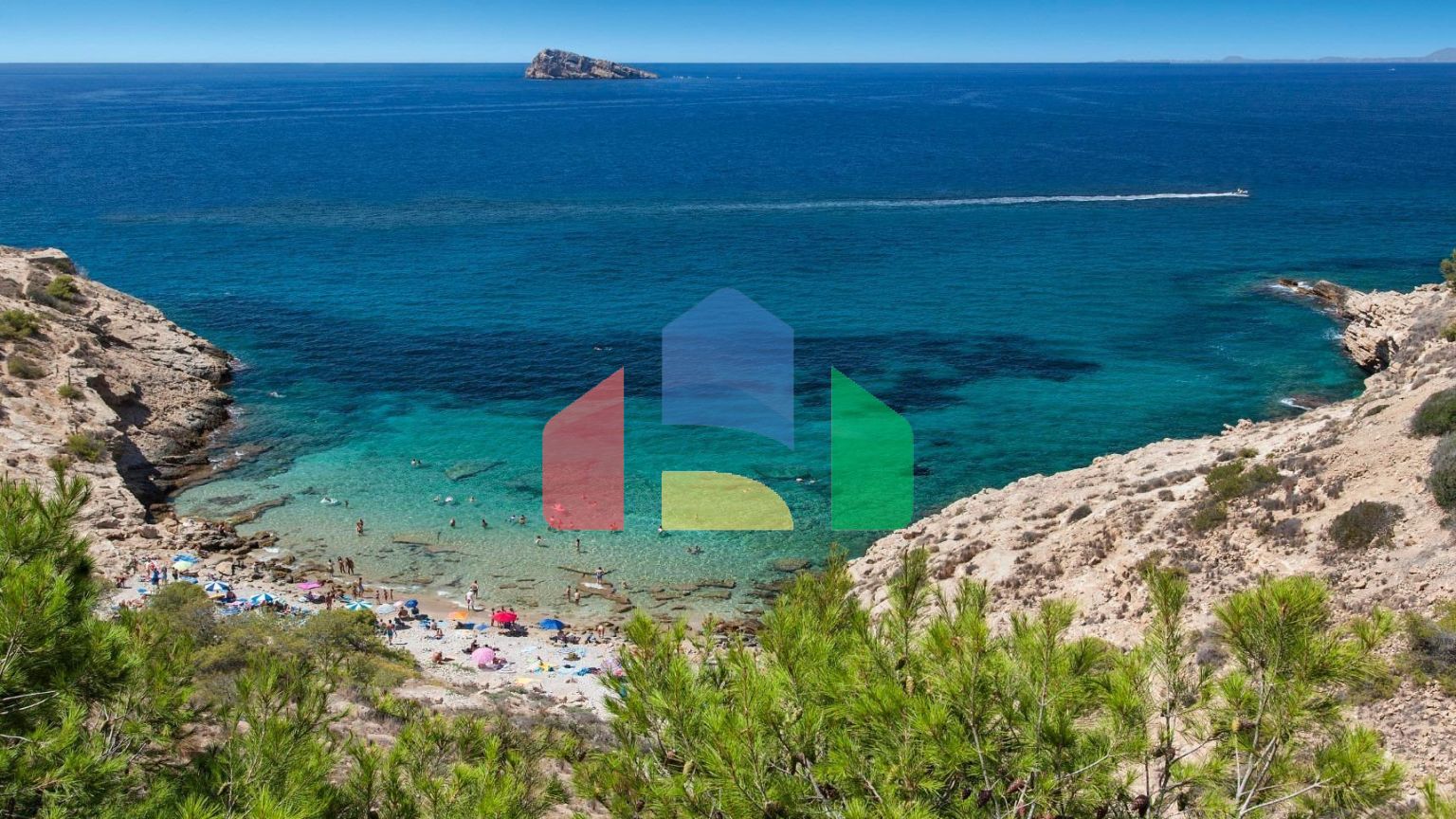 Новые квартиры и таунхаусы с видом на море