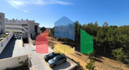 Роскошный двухуровневый танхаус с видами на море и горы в Сьерра-Кортина, Бенидорм Роскошный двухуровневый танхаус с видами на море и горы в Сьерра-Кортина, Бенидорм