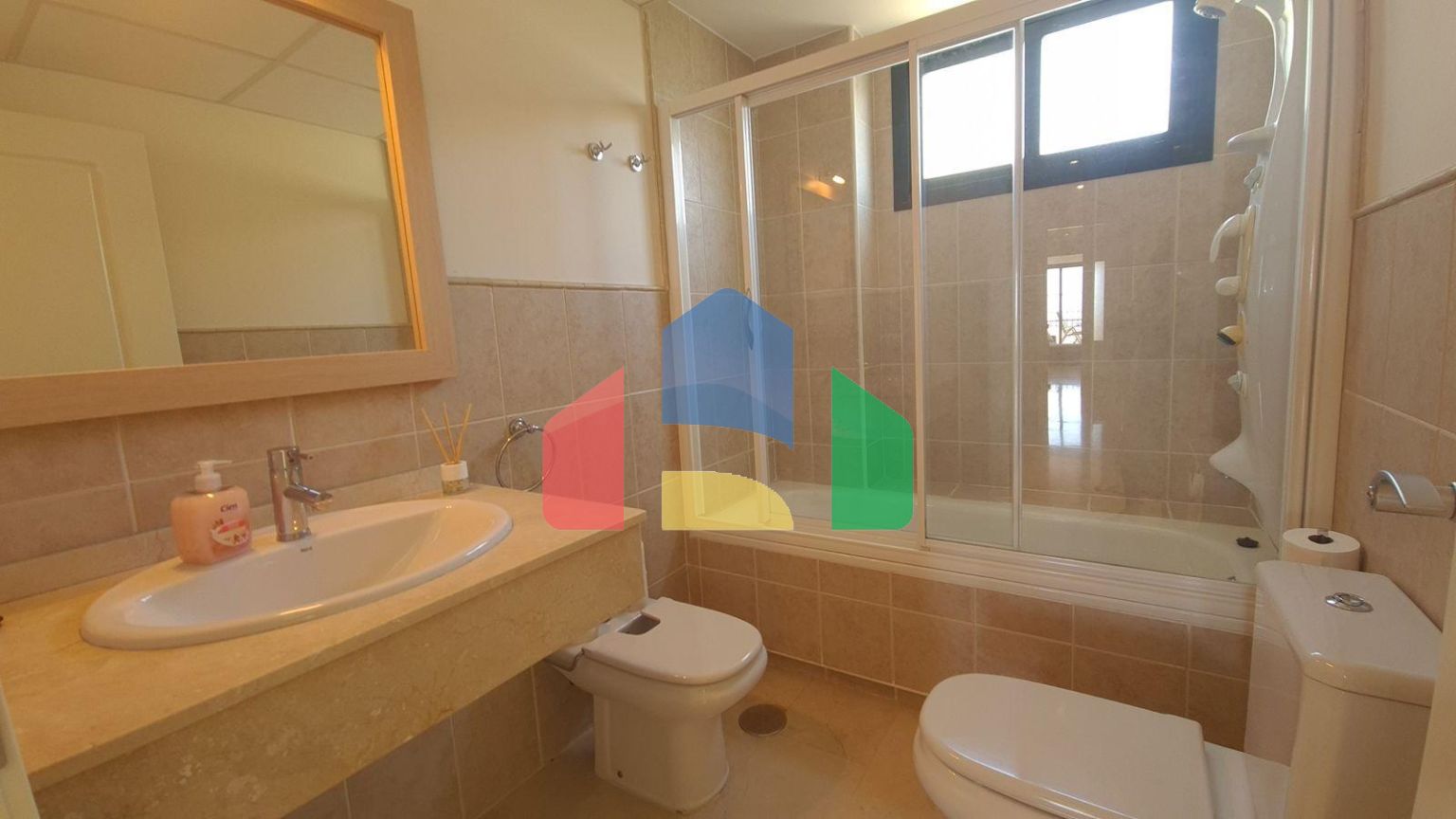 Впечатляющие апартаменты в Сьерра Кортина, Финестрат – Виды на море и горы!