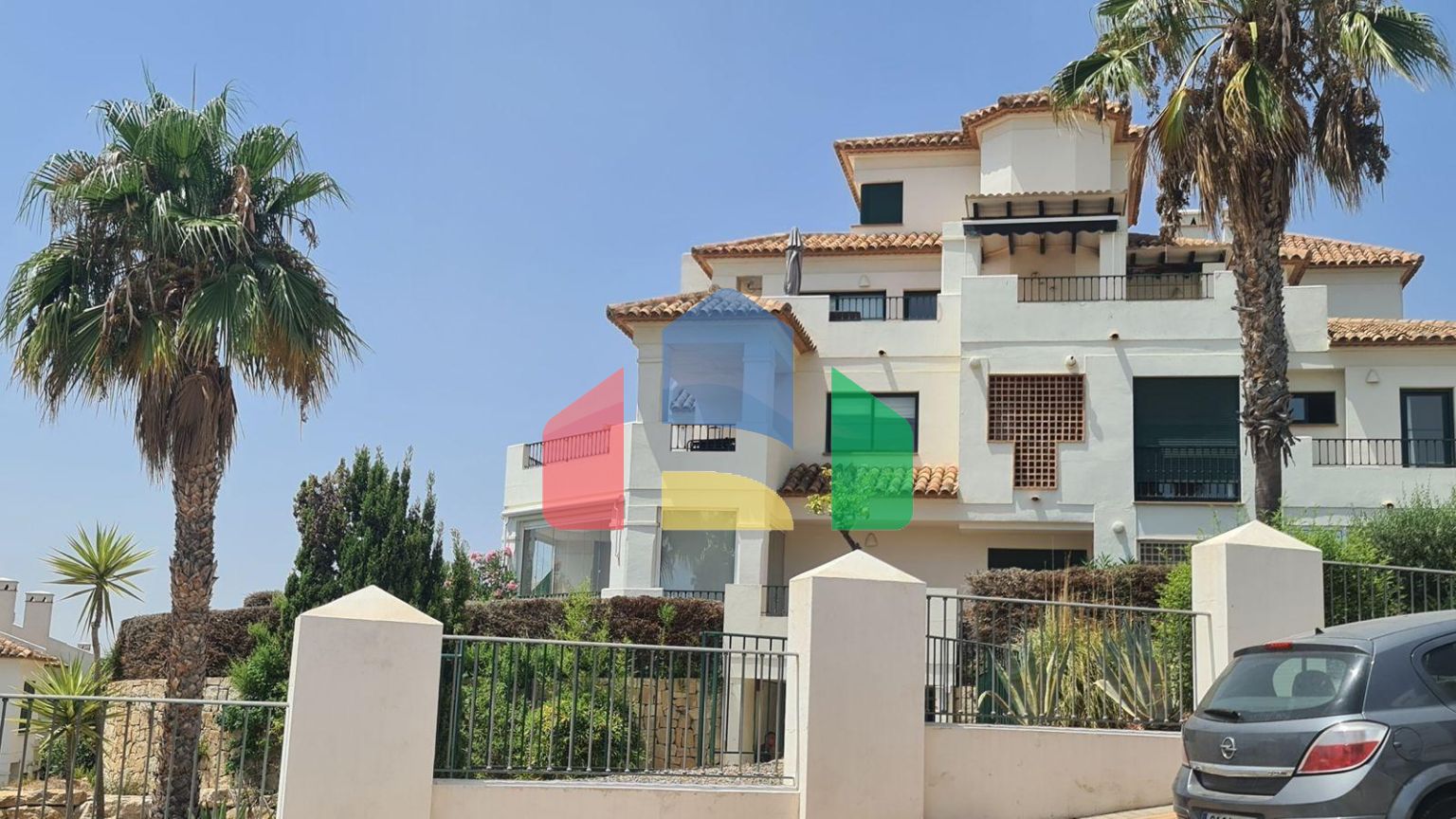 Впечатляющие апартаменты в Сьерра Кортина, Финестрат – Виды на море и горы!