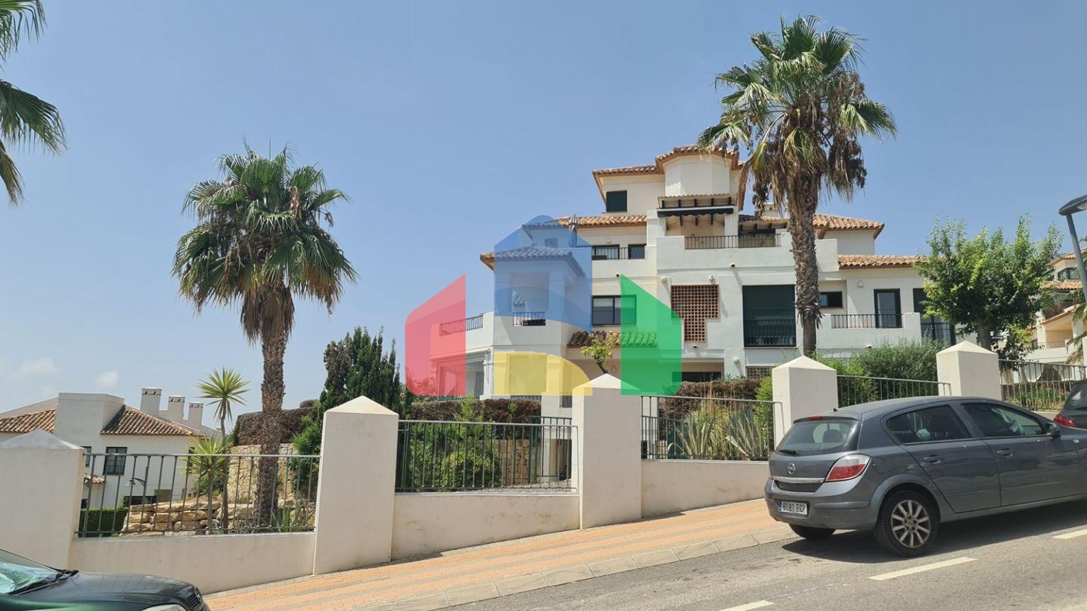 Впечатляющие апартаменты в Сьерра Кортина, Финестрат – Виды на море и горы!