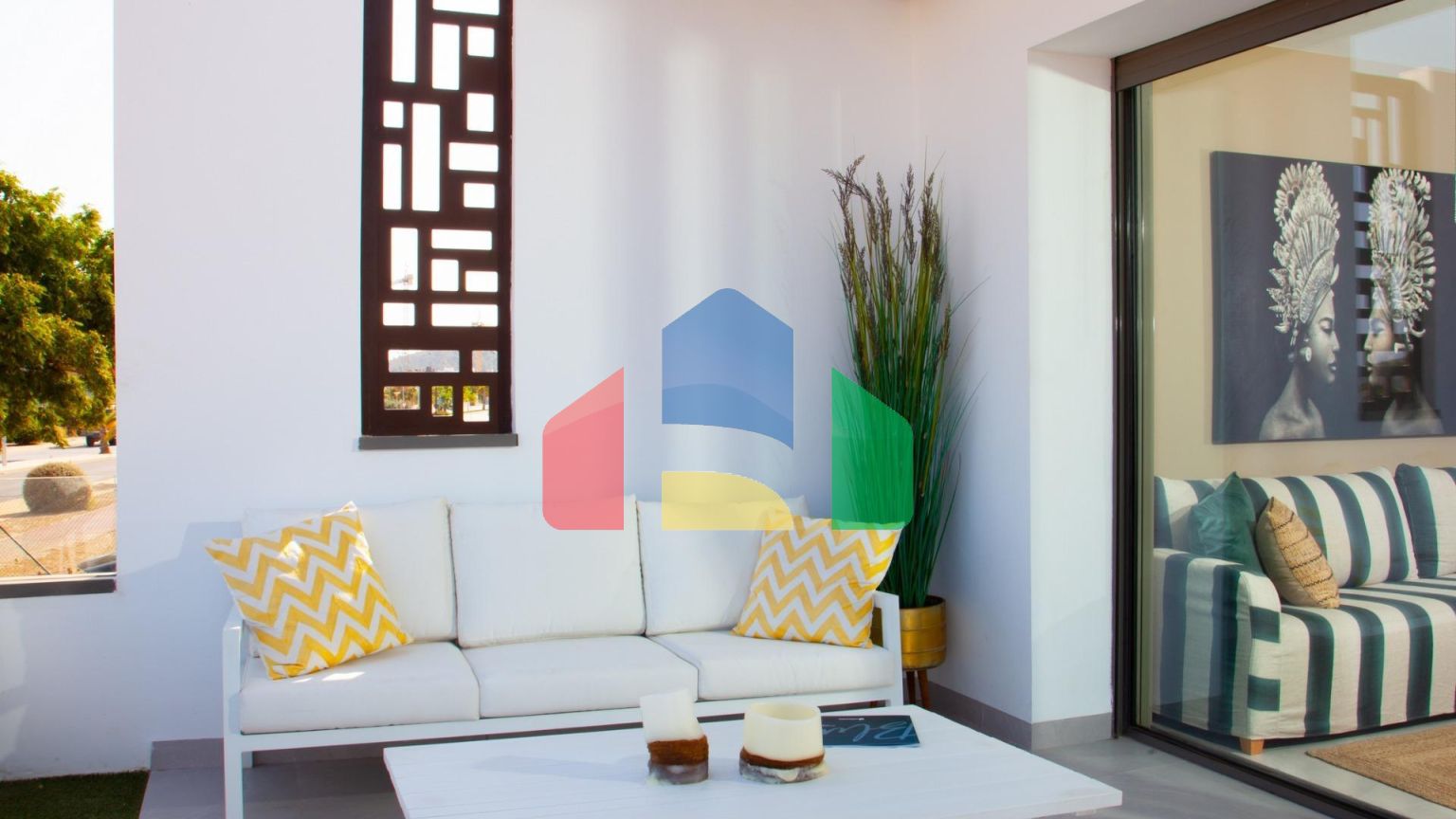 НОВЫЙ ЖИЛОЙ КОМПЛЕКС В ФИНЕСТРАТЕ С ВИДОМ НА МОРЕ