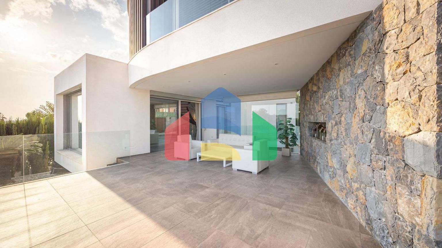 Дизайнерская вилла в Финестрате — идеальное сочетание комфорта и современной элегантности