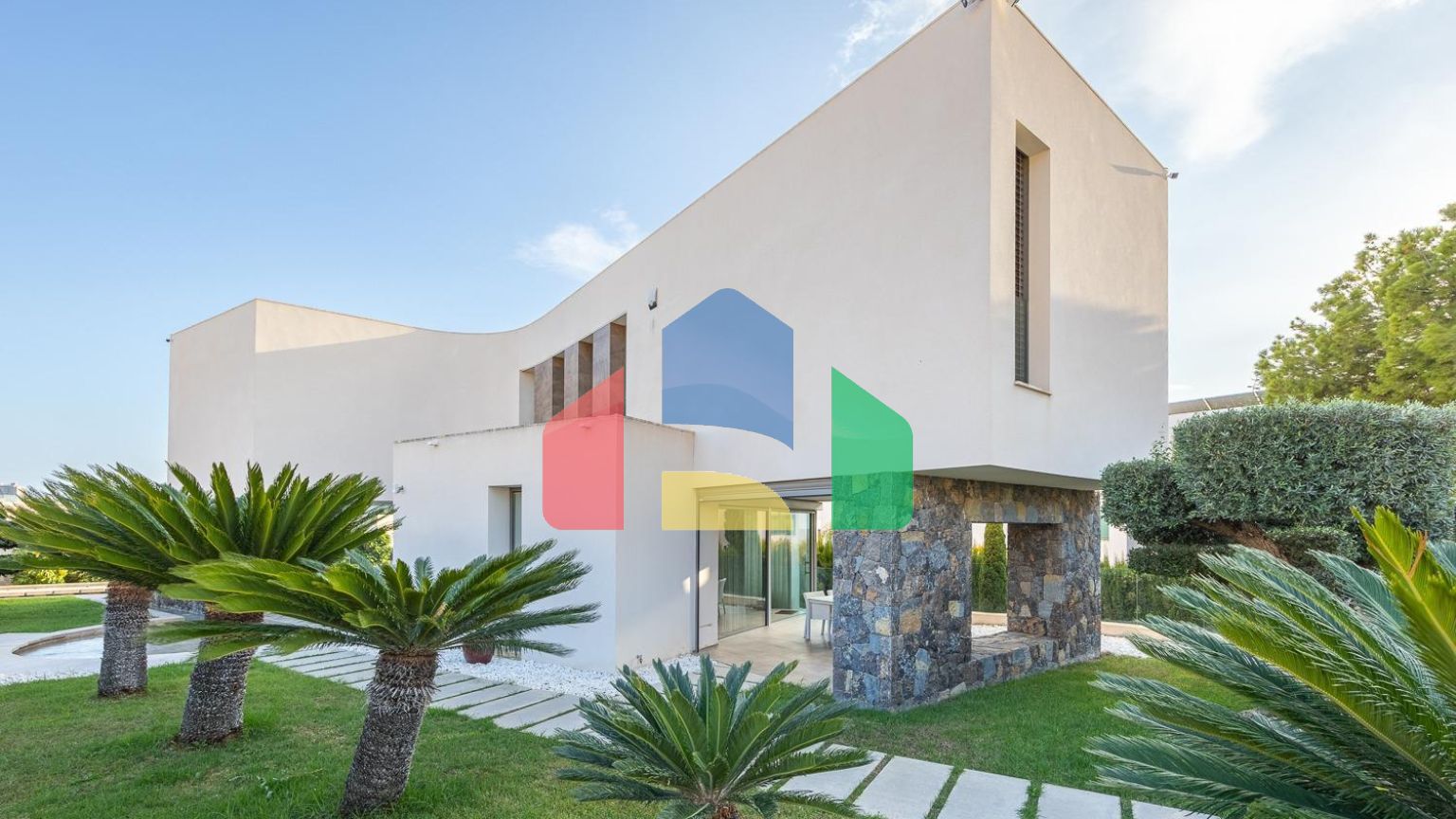 Дизайнерская вилла в Финестрате — идеальное сочетание комфорта и современной элегантности