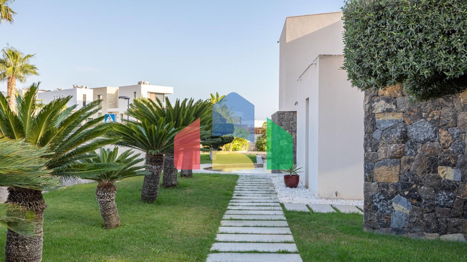 Дизайнерская вилла в Финестрате — идеальное сочетание комфорта и современной элегантности