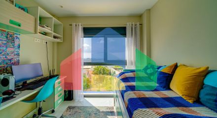 Современная вилла с видом на море из всех комнат в Balcón de Finestrat