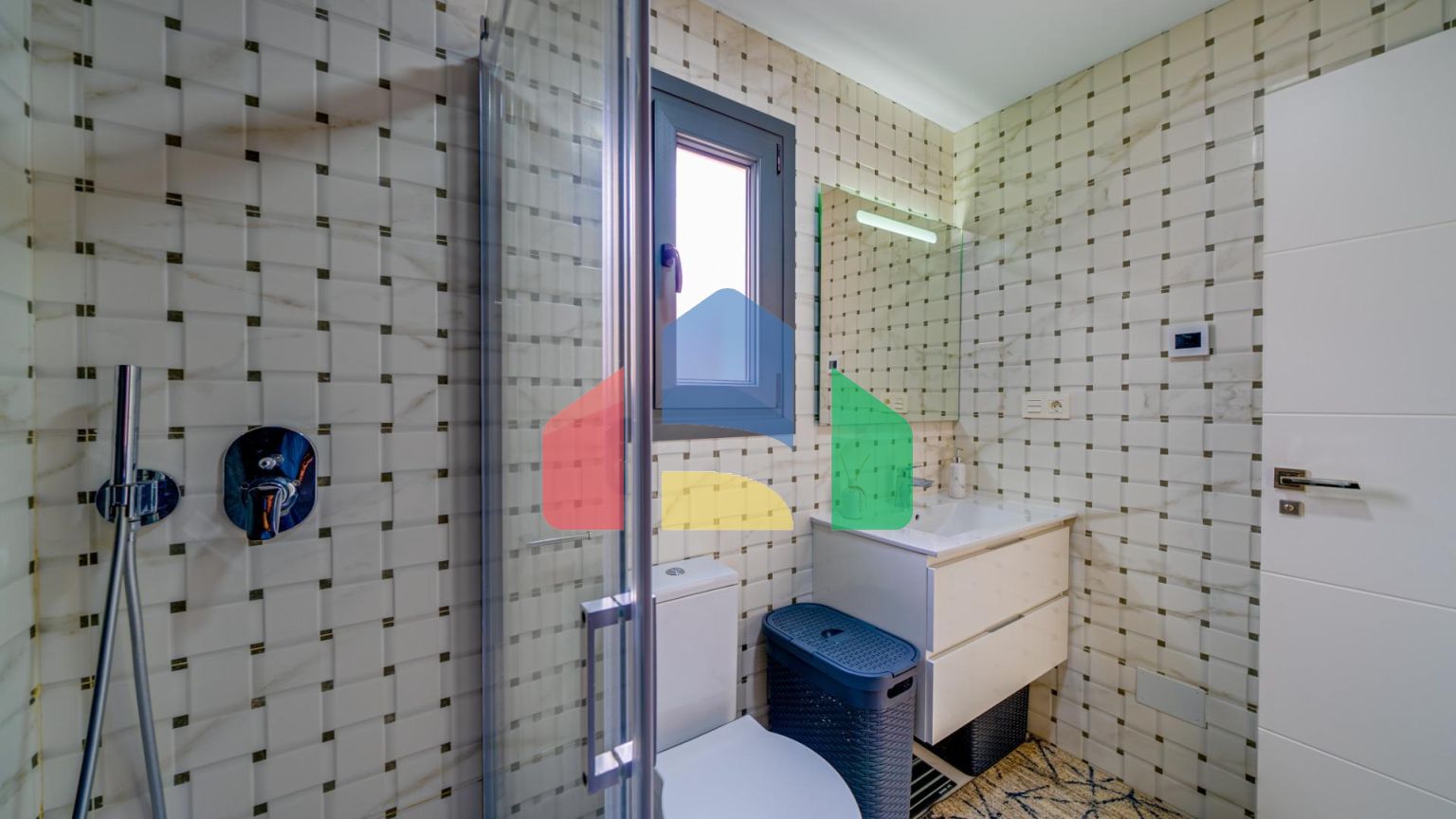 Современная вилла с видом на море из всех комнат в Balcón de Finestrat