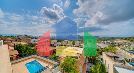 Современная вилла с видом на море из всех комнат в Balcón de Finestrat