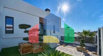 Villa with sea views in Balcon de Finestrat