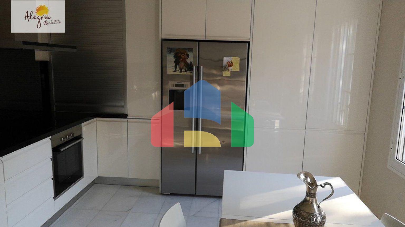 ПРЕВОСХОДНАЯ ВИЛЛА В СЬЕРРА КОРТИНА НА ПРОДАЖУ