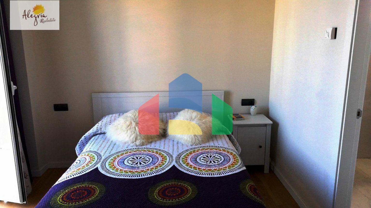 ПРЕВОСХОДНАЯ ВИЛЛА В СЬЕРРА КОРТИНА НА ПРОДАЖУ