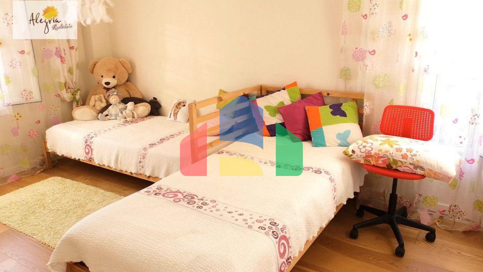 ПРЕВОСХОДНАЯ ВИЛЛА В СЬЕРРА КОРТИНА НА ПРОДАЖУ