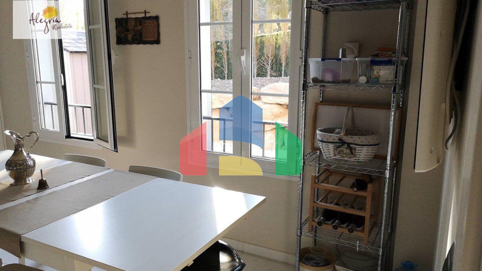 ПРЕВОСХОДНАЯ ВИЛЛА В СЬЕРРА КОРТИНА НА ПРОДАЖУ