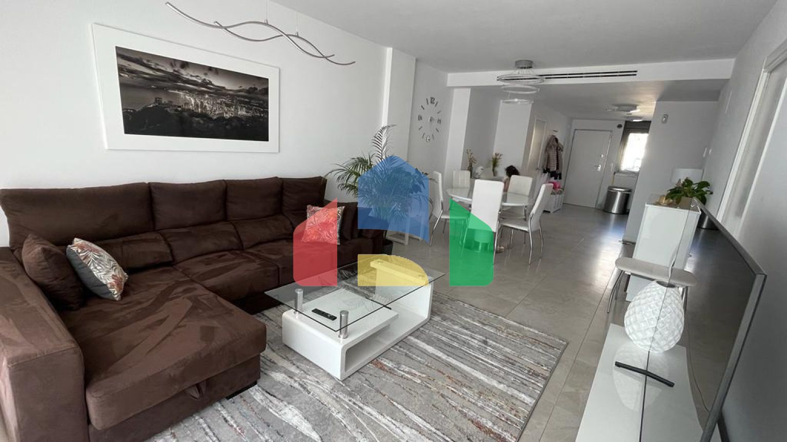 Дуплекс-пентхаус с потрясающим видом на море в эксклюзивном комплексе в Финестрате