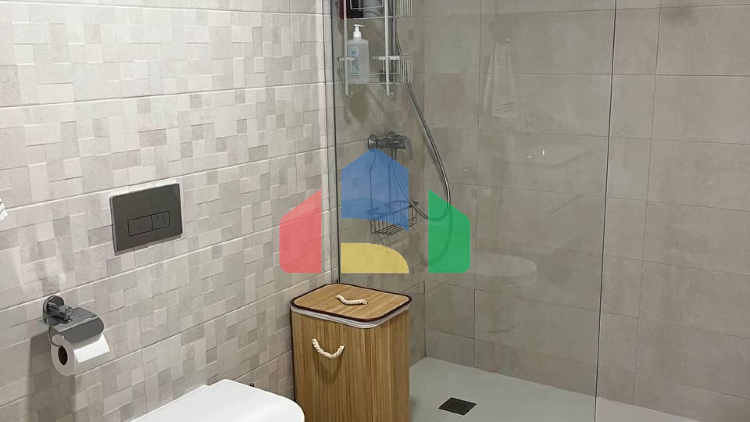 Дуплекс-пентхаус с потрясающим видом на море в эксклюзивном комплексе в Финестрате