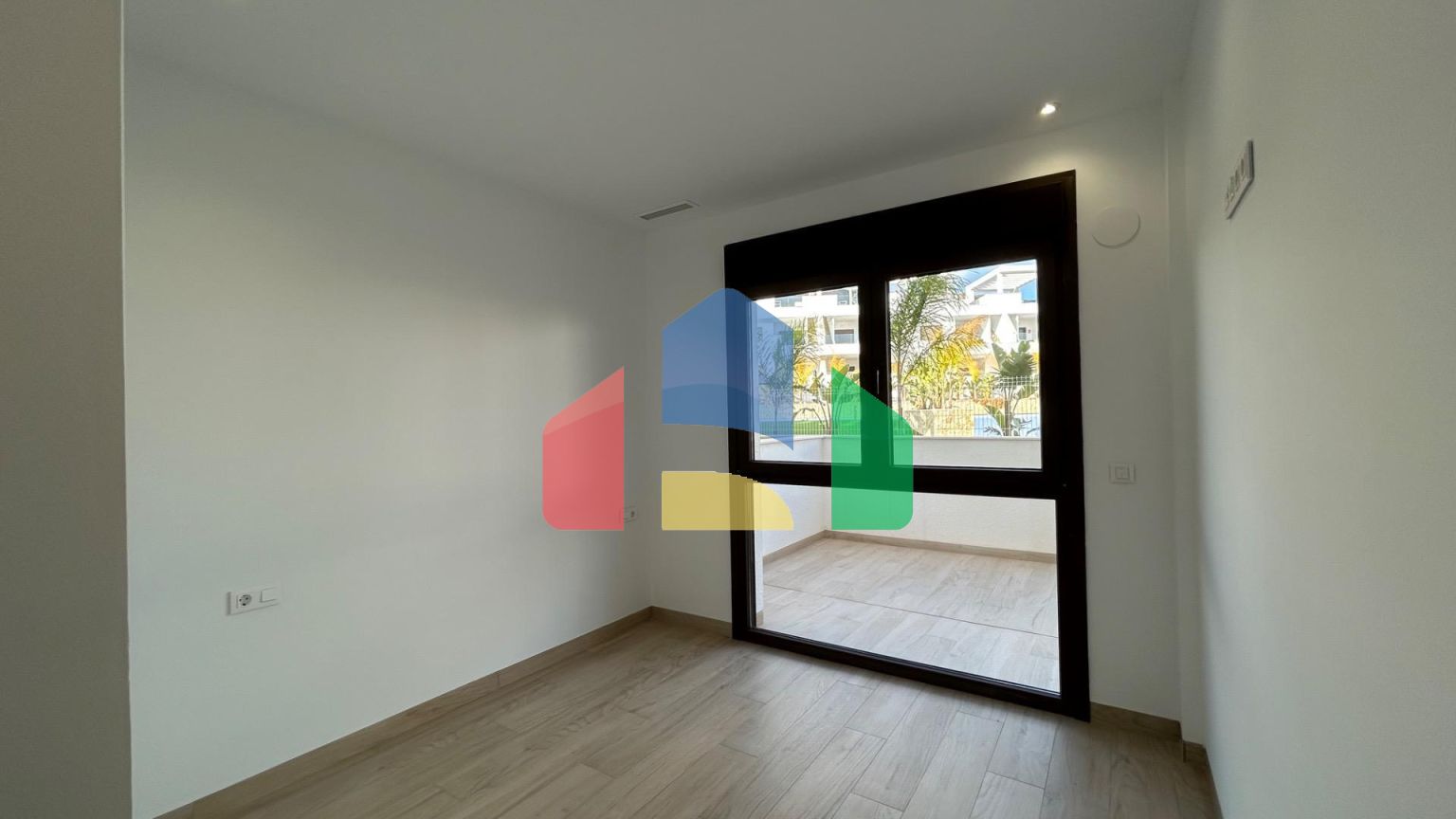 Уникальная возможность! Бунгало на продажу в Финестрате