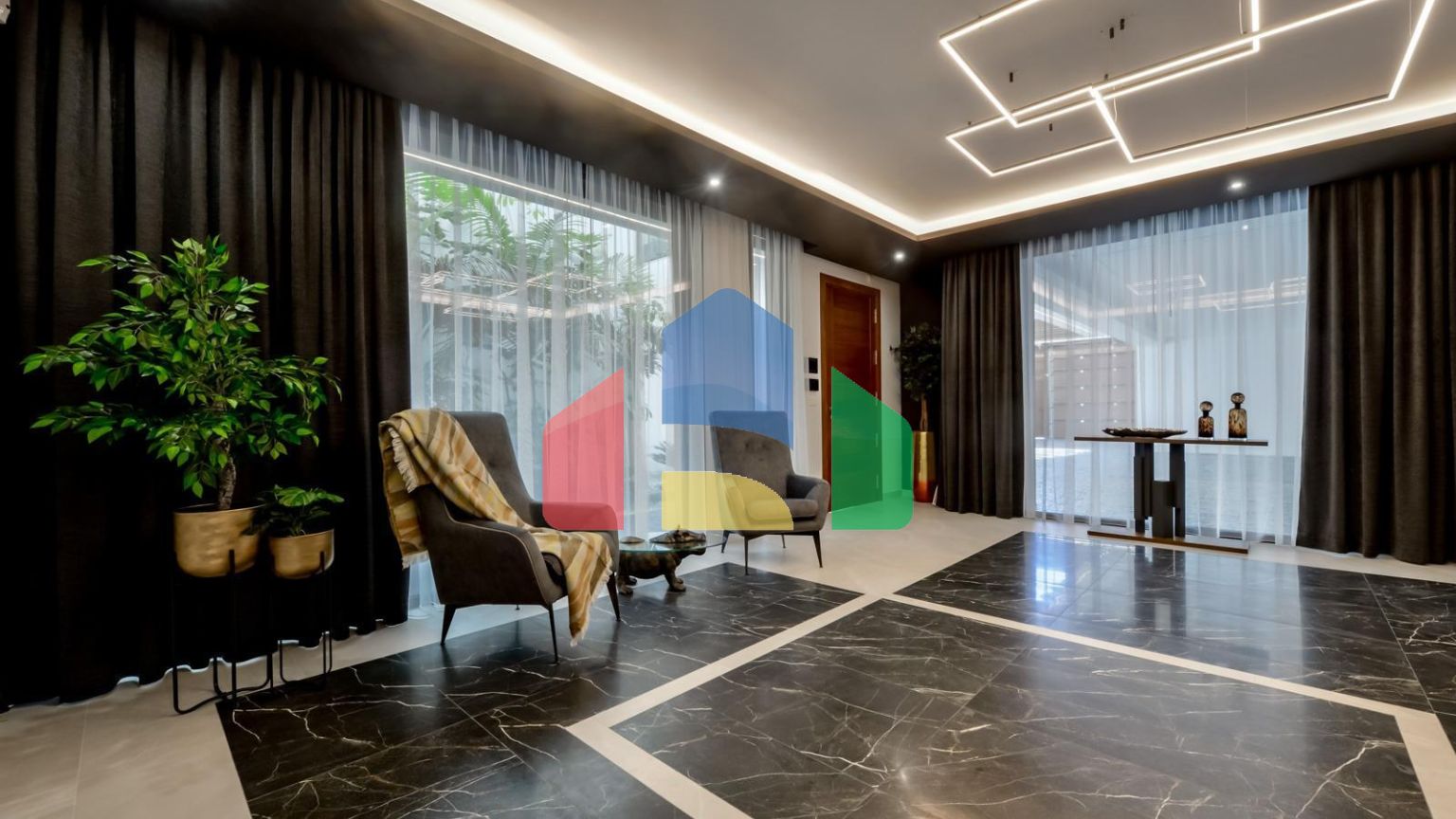 НОВАЯ РОСКОШНАЯ ВИЛЛА В ФИНЕСТРАТЕ С ВИДОМ НА МОРЕ