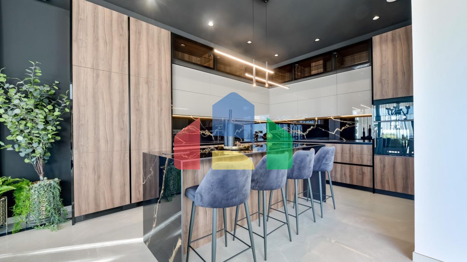 НОВАЯ РОСКОШНАЯ ВИЛЛА В ФИНЕСТРАТЕ С ВИДОМ НА МОРЕ