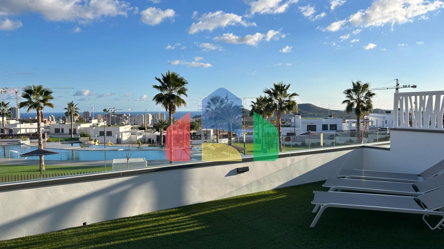 Современная квартира с захватывающим видом на море и первоклассными удобствами ️️