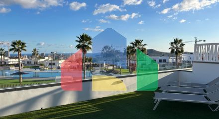 Современная квартира с захватывающим видом на море и первоклассными удобствами ️️