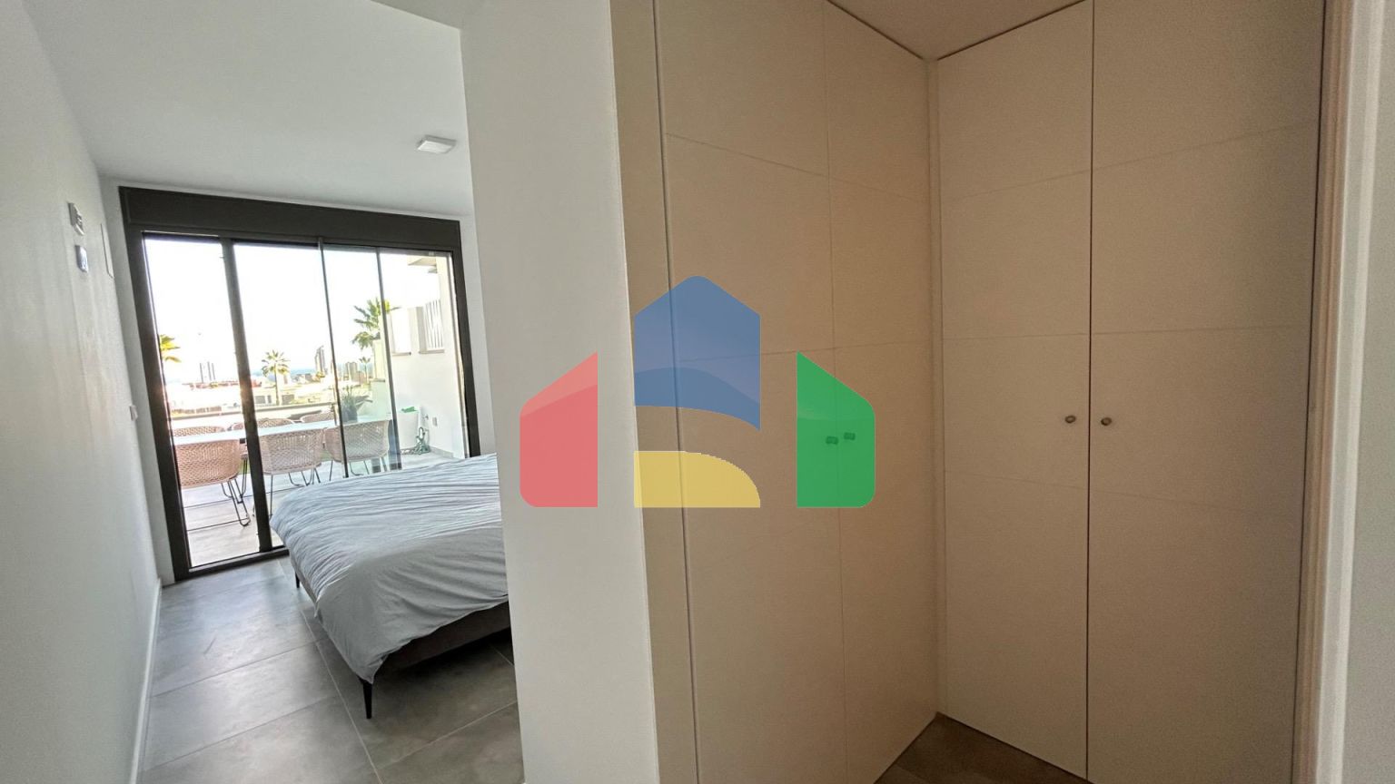 Современная квартира с захватывающим видом на море и первоклассными удобствами ️️